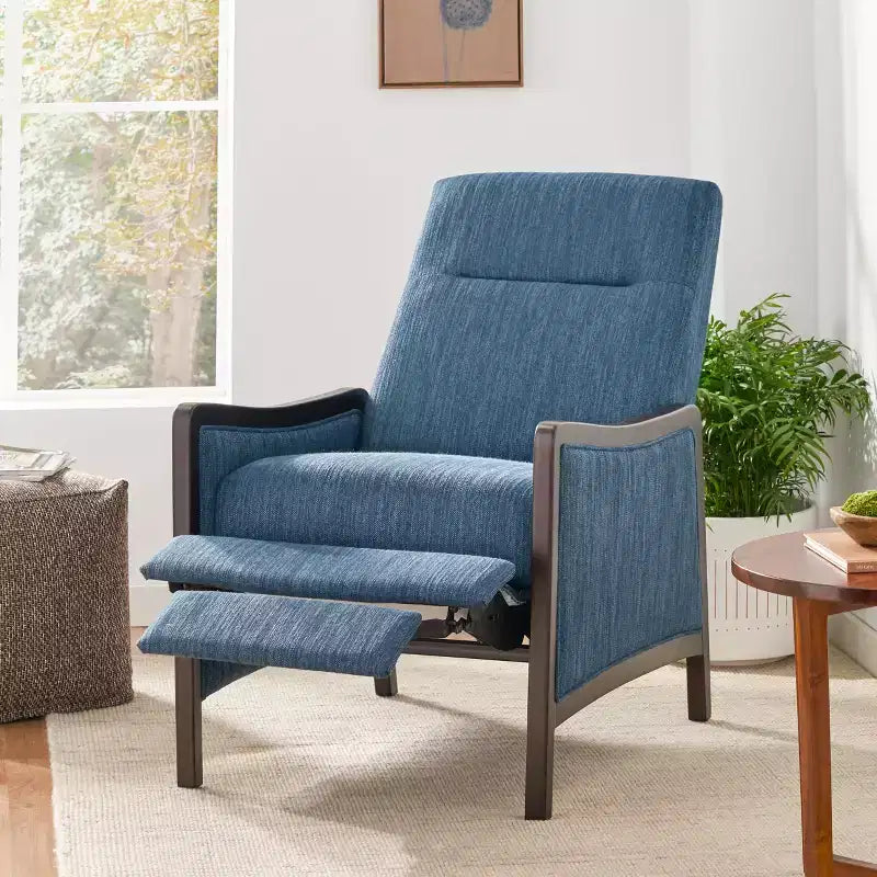 Fauteuil inclinable contemporain en tissu avec mécanisme de poussée, cadre en bois de bouleau, style mi-siècle