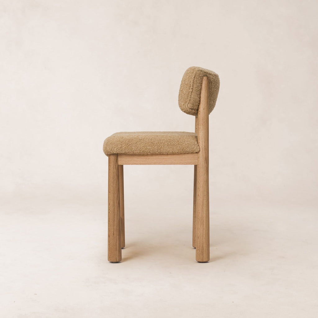 Tabouret de comptoir - Bouclé belge camel et pieds fuselés en chêne blanc