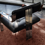 Fauteuil d'appoint - Cuir noir et piètement chromé