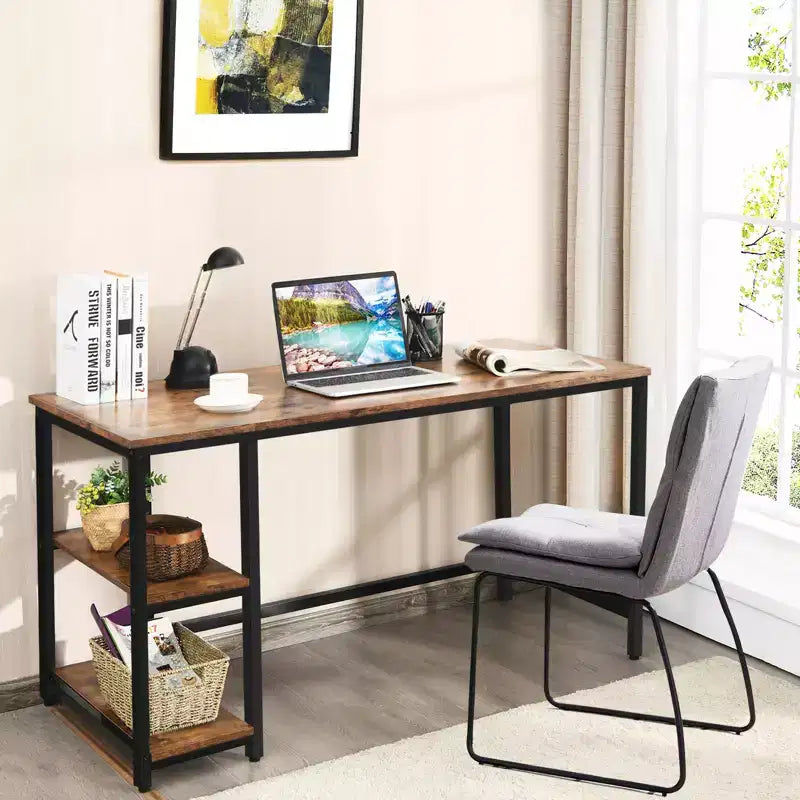 Bureau informatique 55 po avec 2 étagères ouvertes et une étagère supérieure réglable, capacité de 110 lb — Noir/Café/Brun