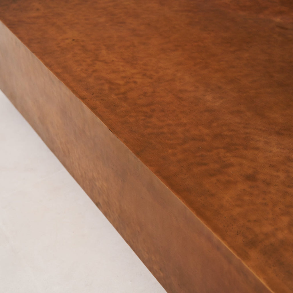 Table basse - Aluminium coulé avec finition cuivre antique