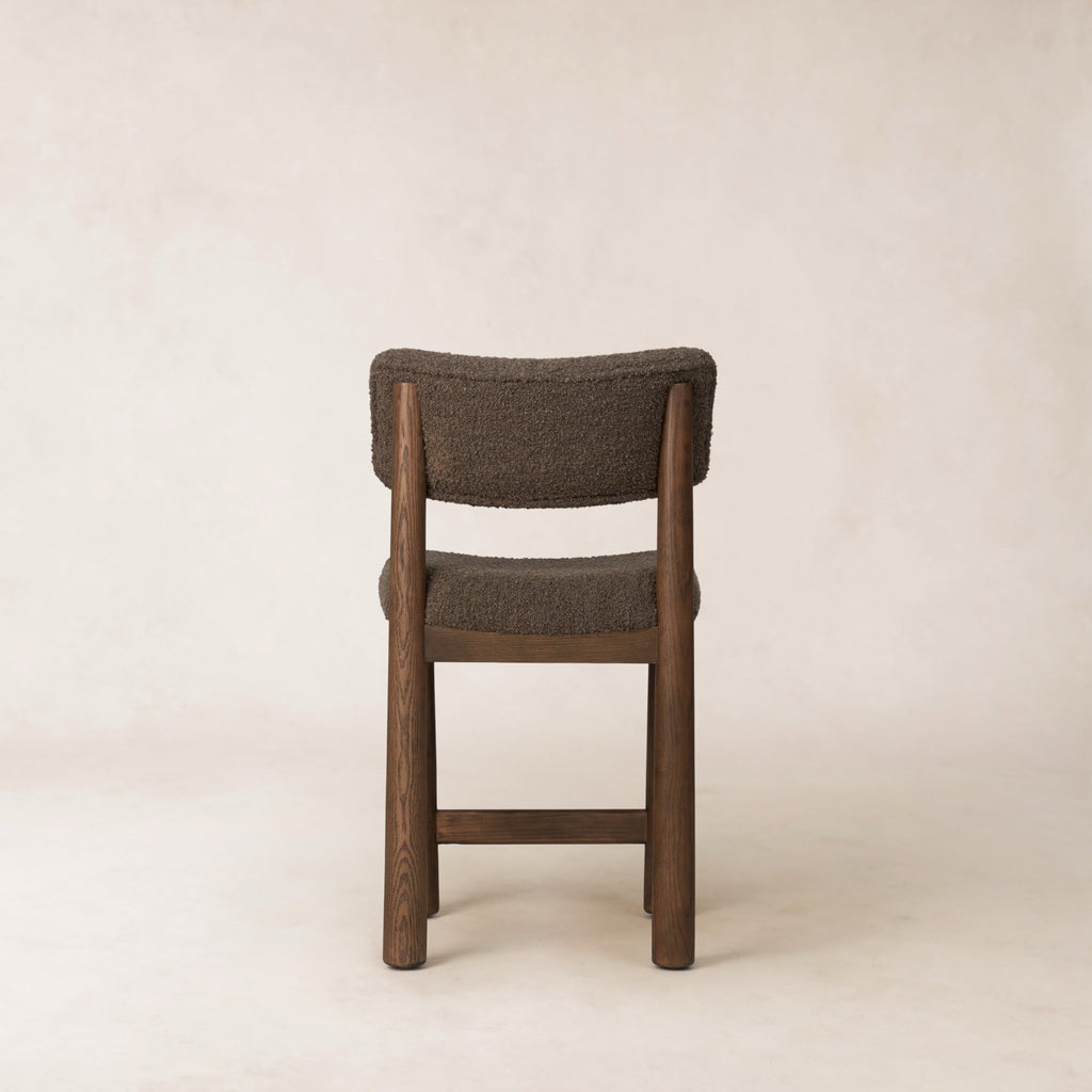 Tabouret de comptoir - Boucle en mohair moka et pieds fuselés en chêne blanc