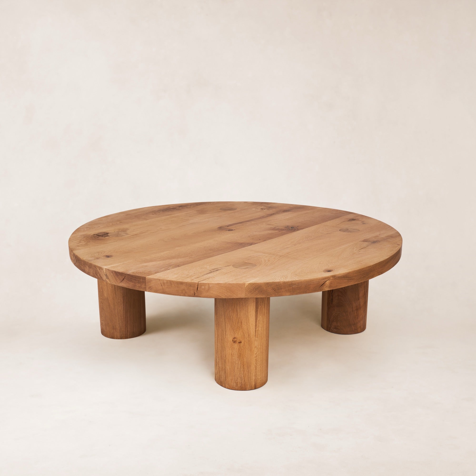 Table basse ronde en chêne blanc massif