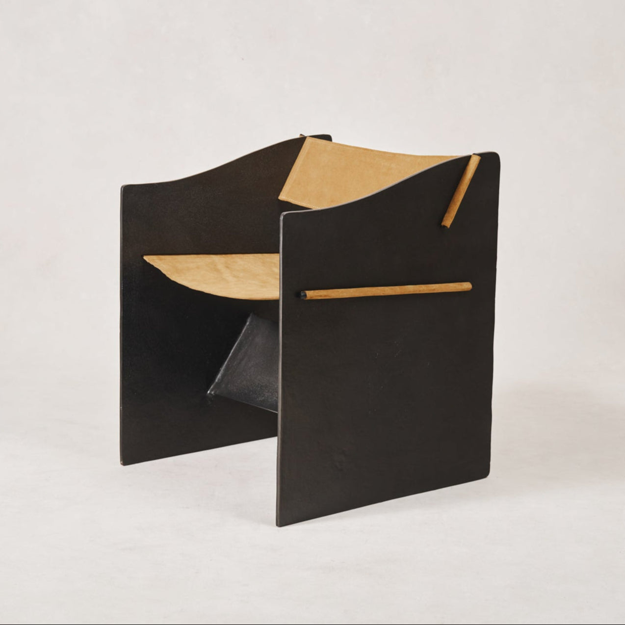 Fauteuil d'appoint sculptural – Structure en fonte d'aluminium