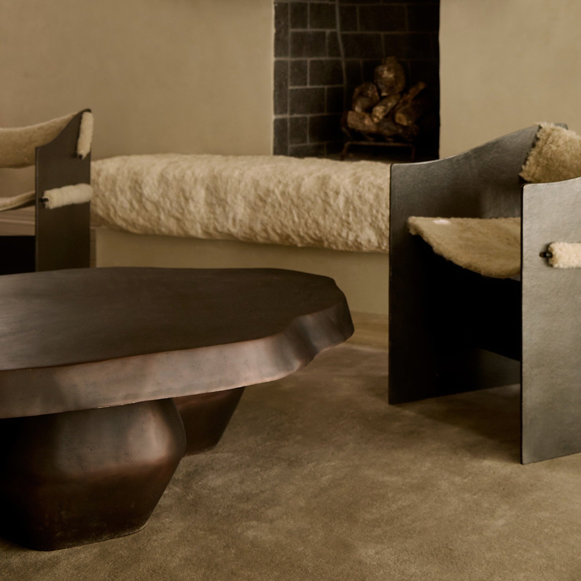 Table basse - Aluminium coulé avec finition bronze vieilli