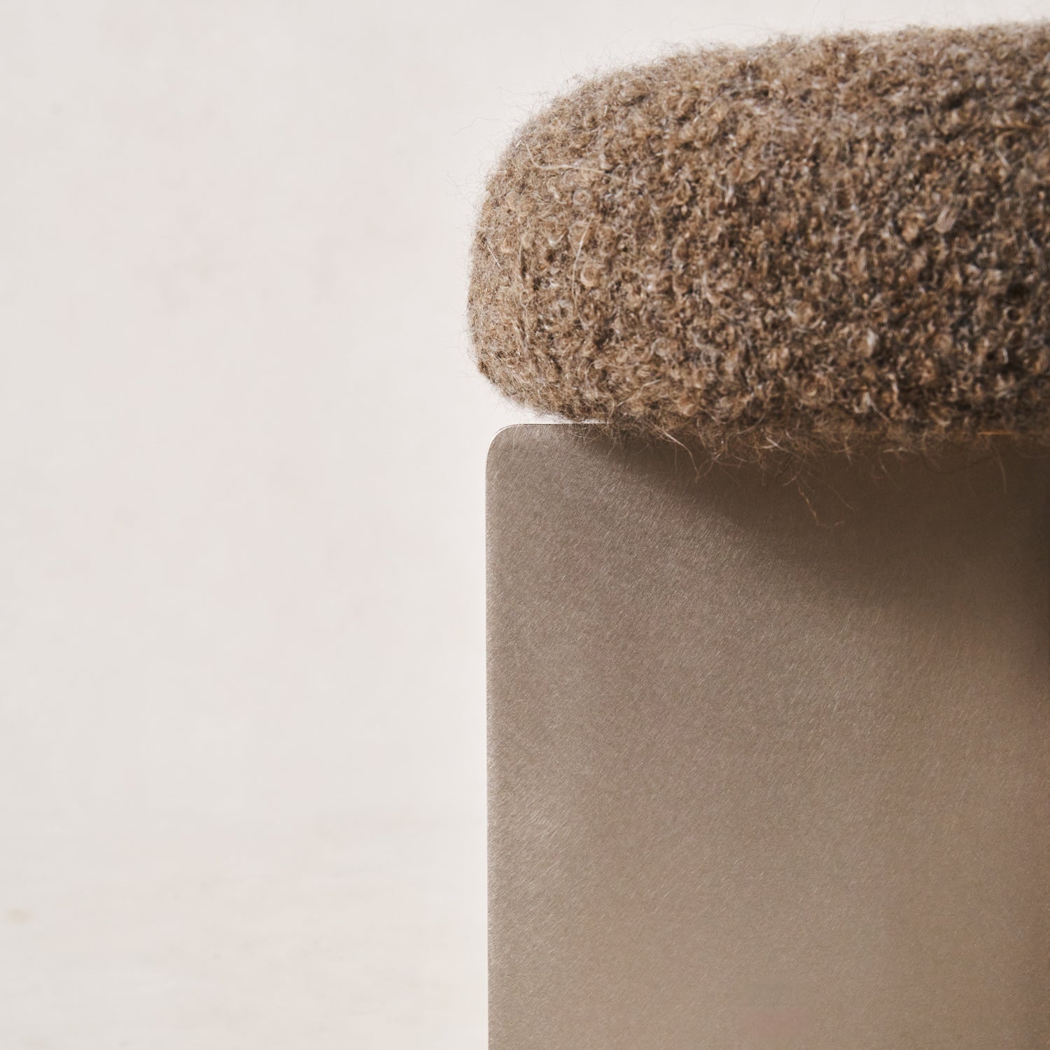 Tabouret - Bouclette Mohair Mocha & Acier Inoxydable
