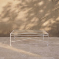 Table basse rectangulaire en verre d'extérieur - Cadre en fer blanc
