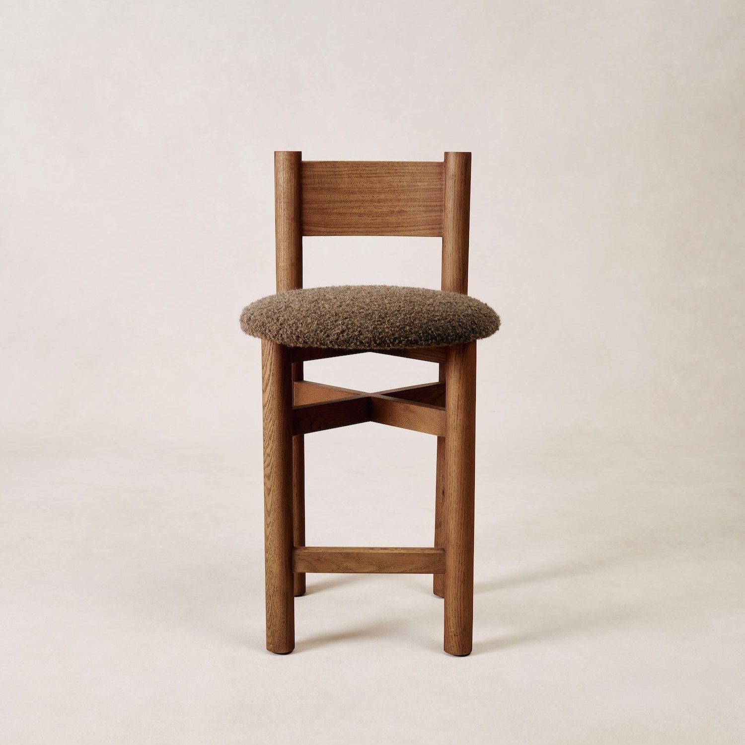 Tabouret de comptoir - Boucle Mohair Moka et Chêne Blanc