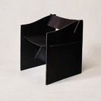 Fauteuil d'appoint sculptural – Structure en fonte d'aluminium