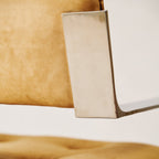 Fauteuil d'appoint - Nubuck italien couleur camel et structure chromée