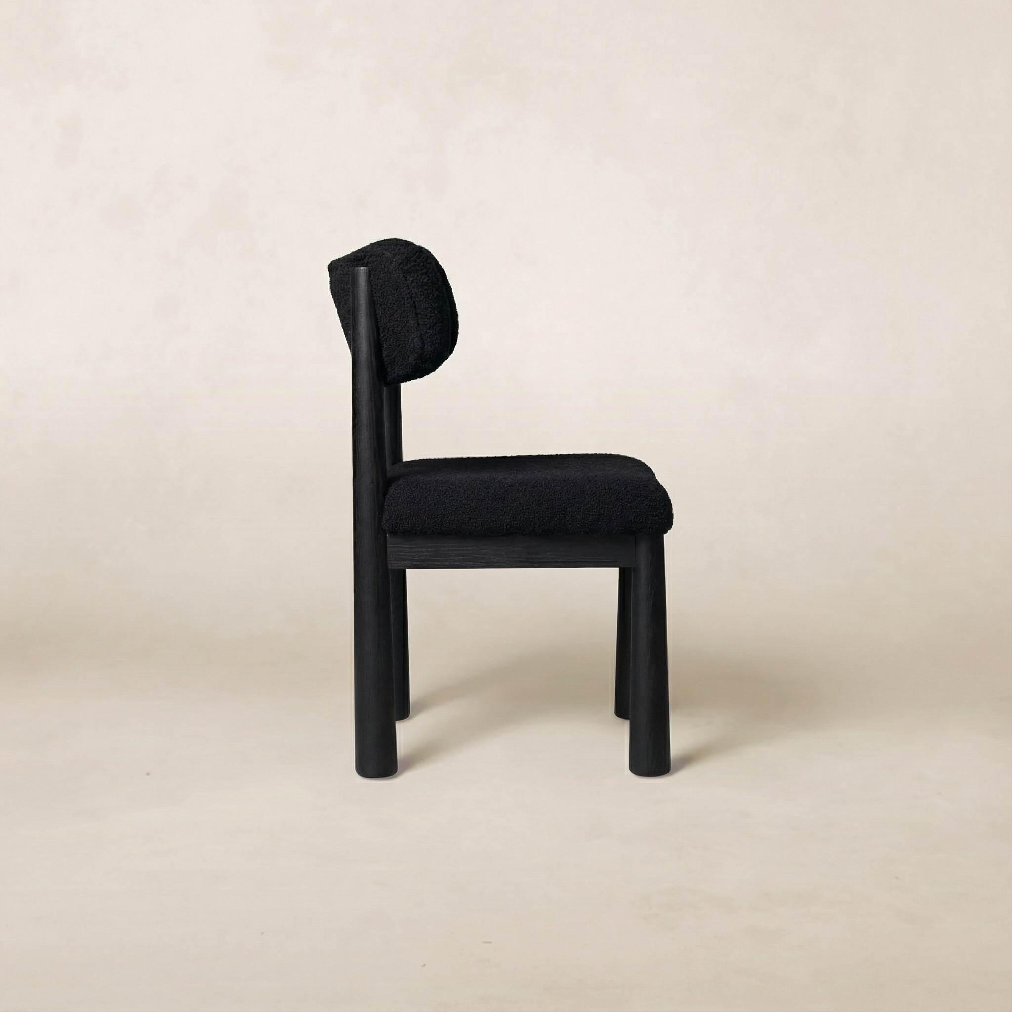 Chaise de salle à manger - Bouclette noire et pieds coniques en chêne blanc