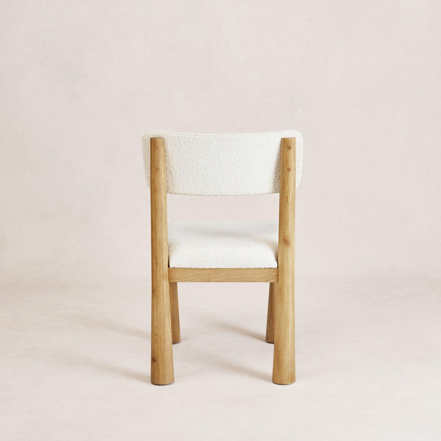 Chaise de salle à manger - Chêne clair bouclé et pieds coniques en chêne blanc