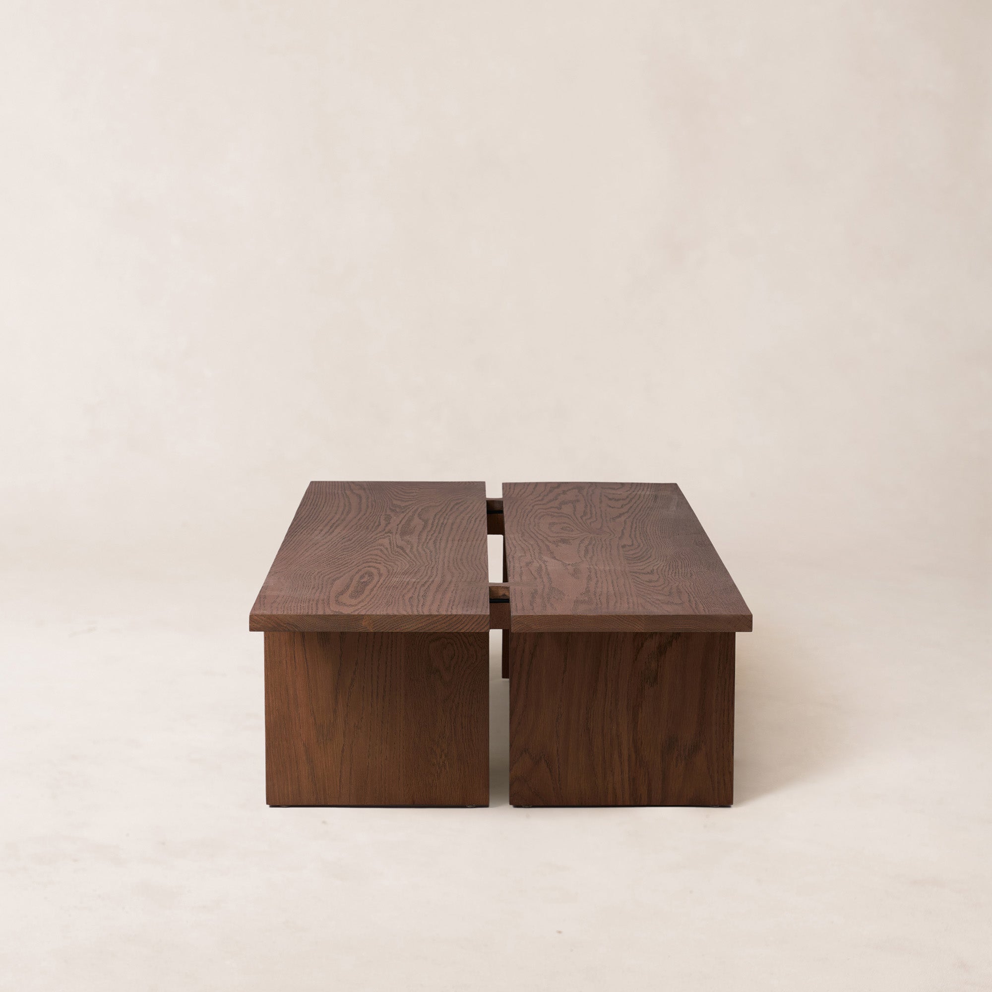 Table basse en chêne massif – Finition Moka
