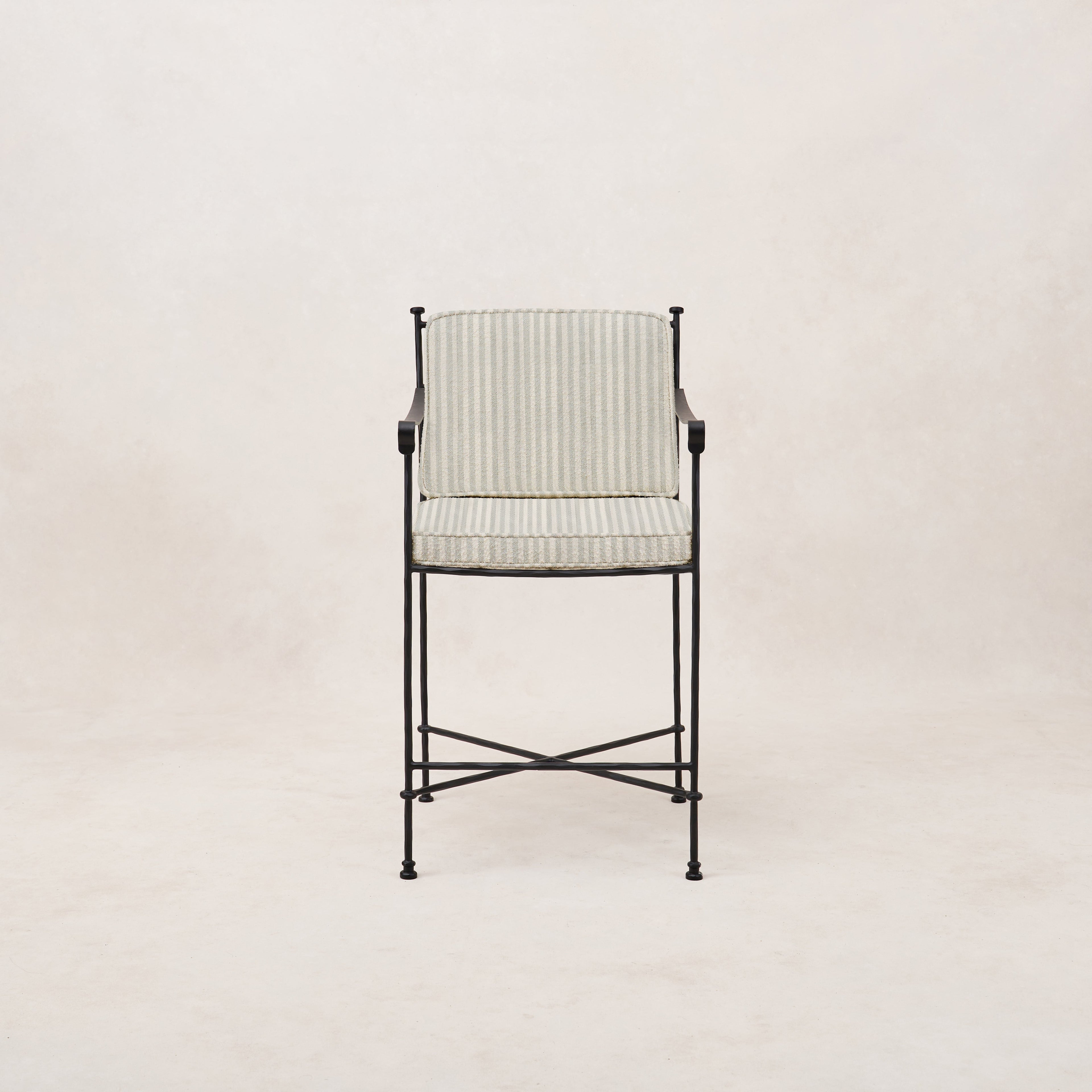 Tabouret de comptoir extérieur – Structure en fer noir
