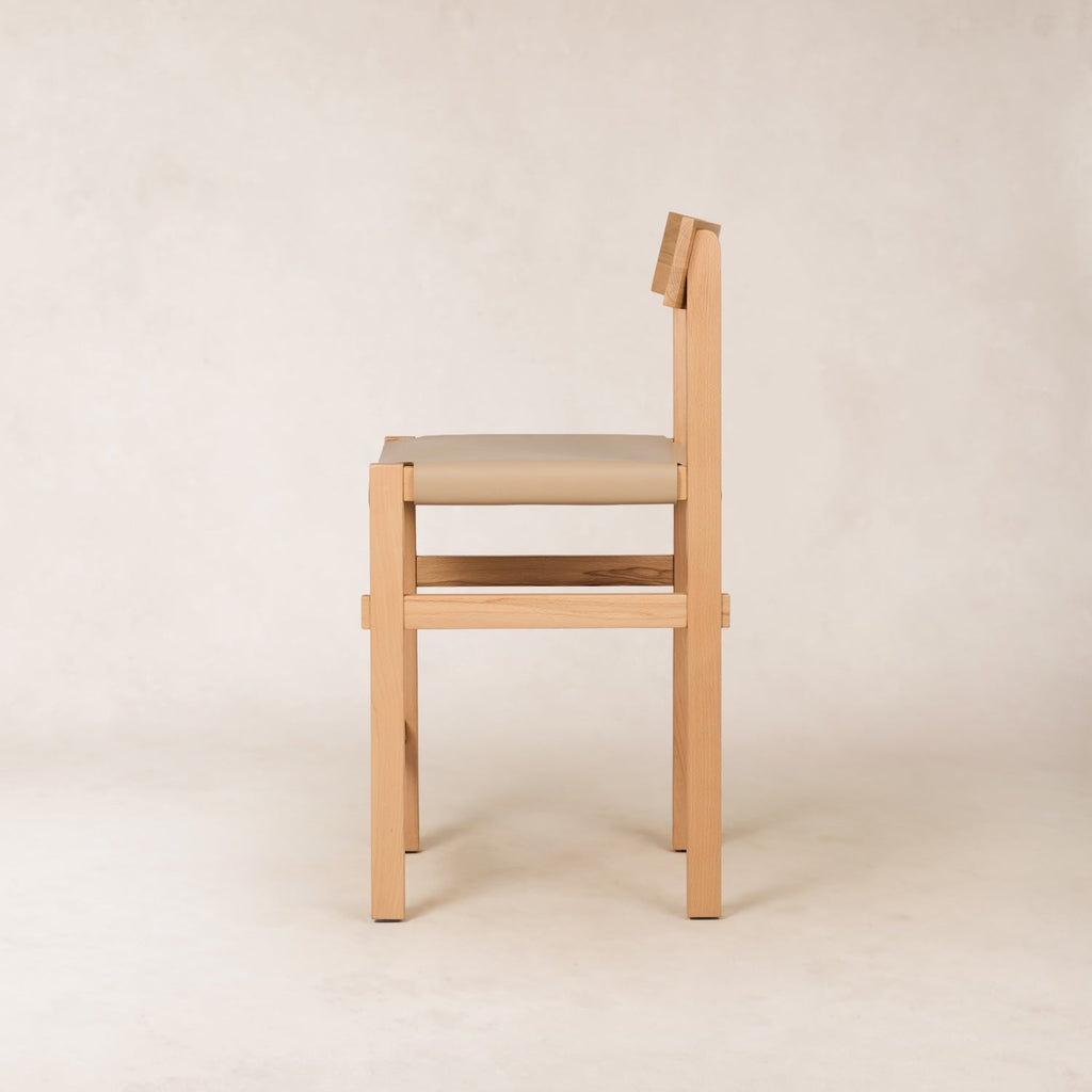 Tabouret de comptoir - Assise en cuir épais, piètement en bois naturel fait main