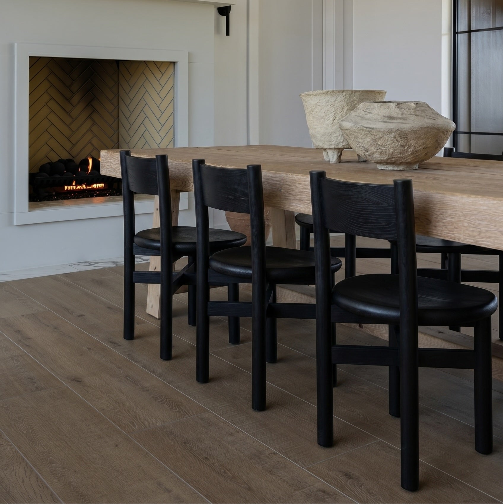 Chaise de salle à manger - Bois massif, finition noire