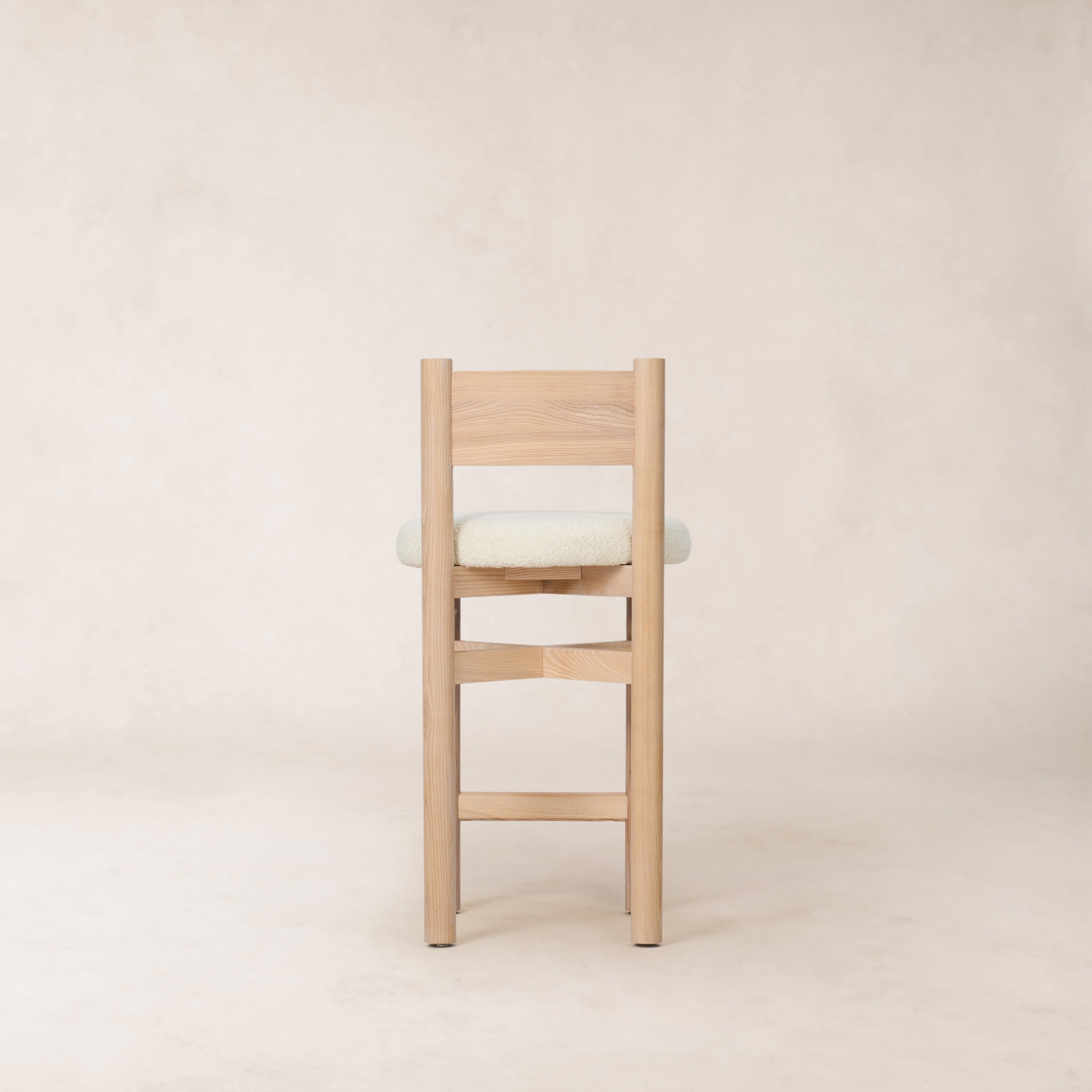 Tabouret de comptoir - Boucle blanc et bois de frêne naturel