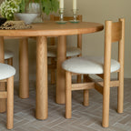 Table à manger ronde - Finition chêne chaud